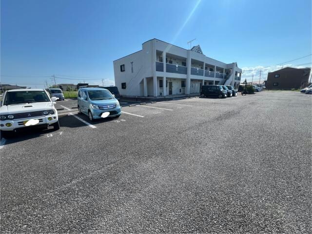 グリーンパーク佐賀川副の物件外観写真