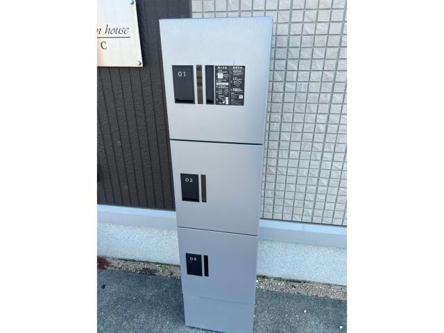 サンハウス　Ｃ棟の物件外観写真