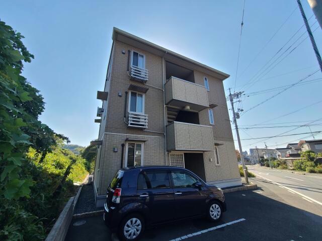 CREA桜町　A棟の物件外観写真