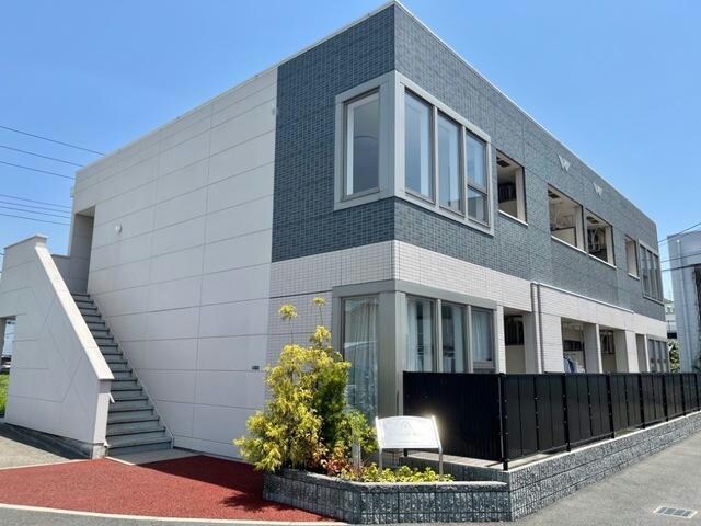 エクレール南花岡の物件外観写真