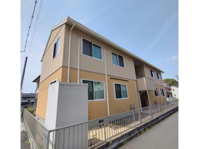 カサ・モーヴⅡの物件外観写真