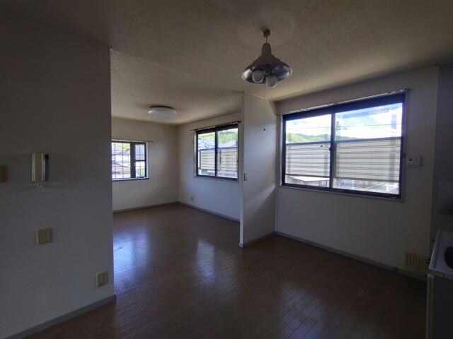 アメニティ広石Ａの物件内観写真