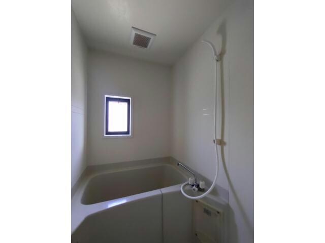 アメニティ広石Ａの物件内観写真