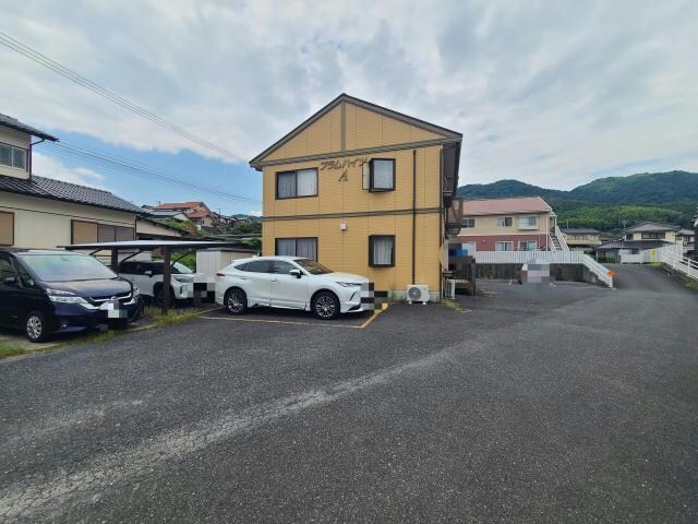 プラムハイツＡの物件外観写真