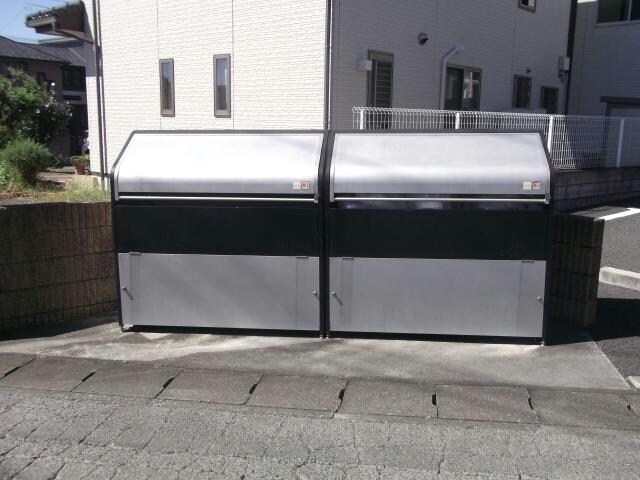 テ・ルサーマFの物件外観写真