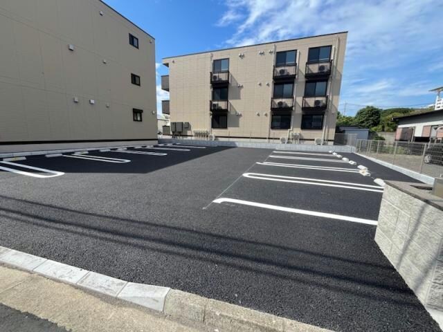 ラ・ルミエール紅雲の物件外観写真