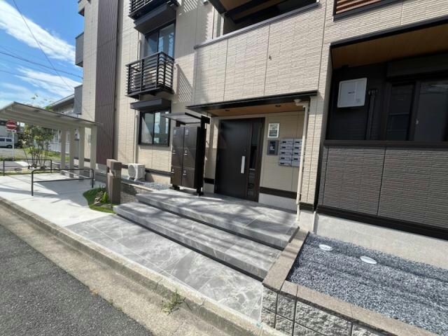 ラ・ルミエール紅雲の物件外観写真