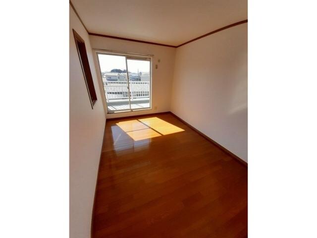 トゥー・ル・モンドの物件内観写真