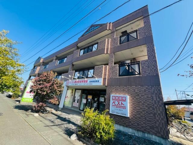 クローバービルの物件外観写真