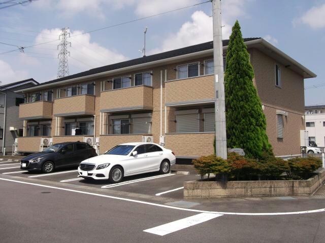 クロワールの物件外観写真