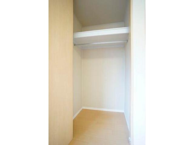 ラティールＤの物件内観写真