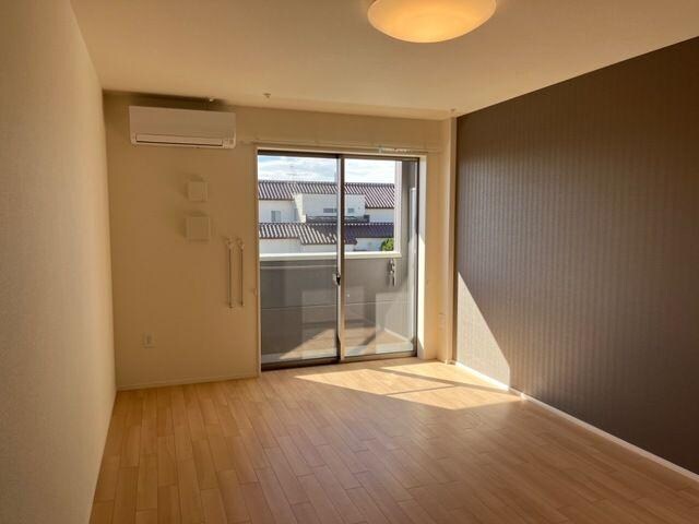 ヴィラ・ソレイユ　Ａ　の物件内観写真