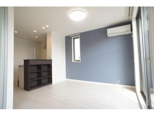 ヴィラ・フィオーレの物件内観写真