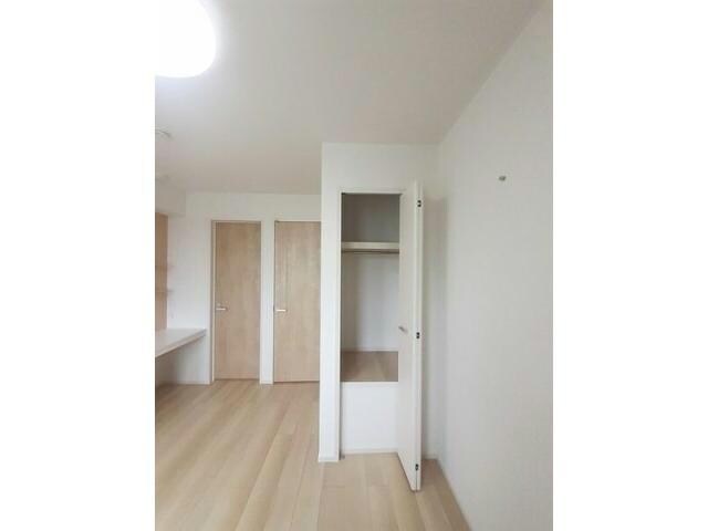 ラヴィエベール Bの物件内観写真