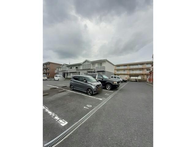 ジョリ・グレーヌの物件外観写真