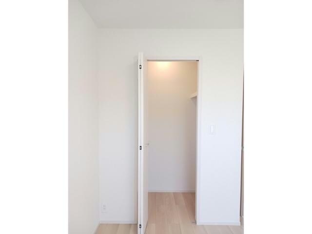 ブルーオーシャン・レジデンスAの物件内観写真