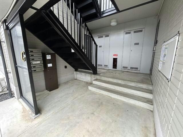 リビングタウン弓ヶ浜　G棟の物件外観写真