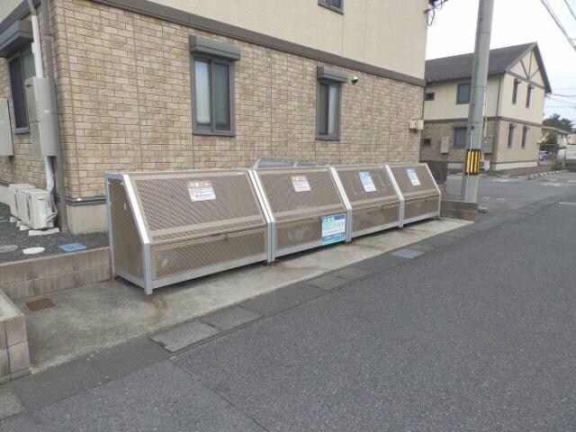 リビングタウン弓ヶ浜　G棟の物件外観写真