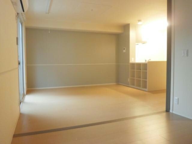 ラフィネ新開の物件内観写真