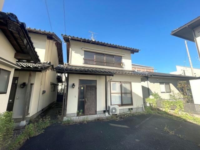 倉吉市新陽町借家の物件外観写真