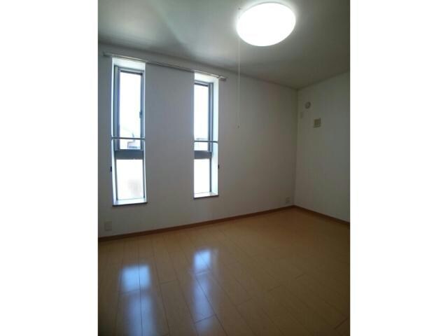 プチ・プランタン　Ⅴの物件内観写真