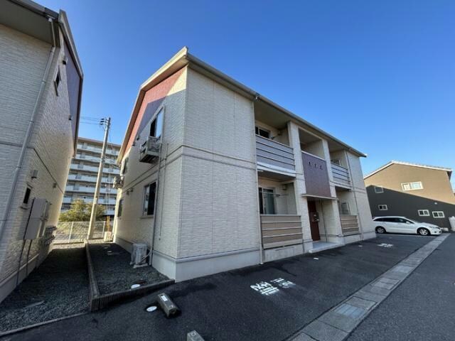 サン　エクセル  C棟の物件外観写真