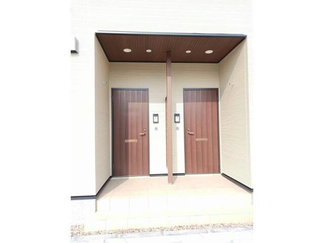 ヒカルサ境港外江町イーストⅠの物件外観写真