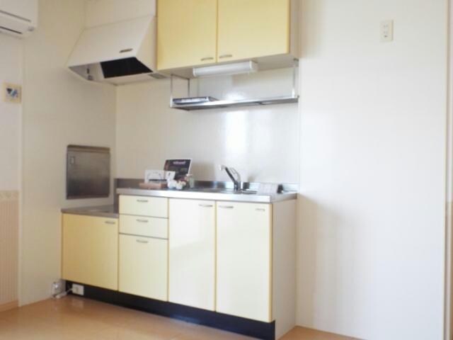 クレセント北峰Aの物件内観写真