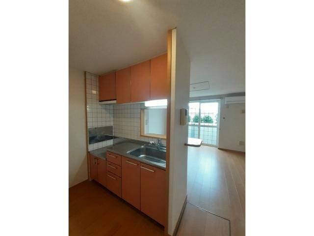 ニュー・レジデンスCの物件内観写真