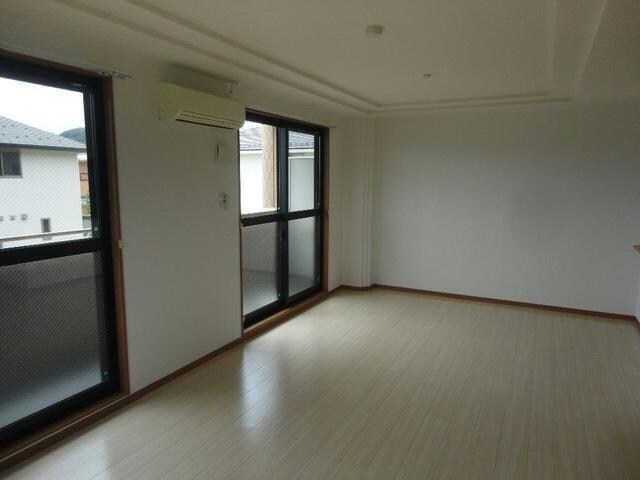 ディベルティ観音寺新町の物件内観写真