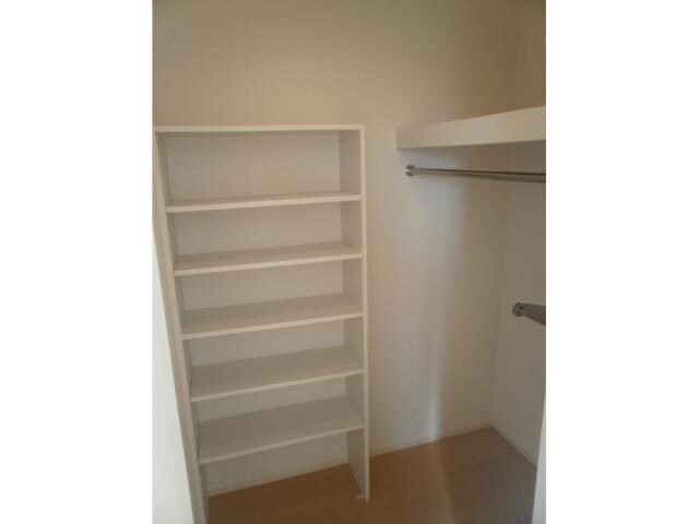 シャドー ヴァリィの物件内観写真