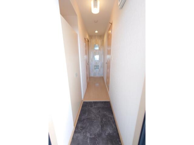 グランシャリオ新開の物件内観写真