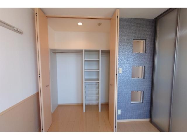 グランシャリオ新開の物件内観写真