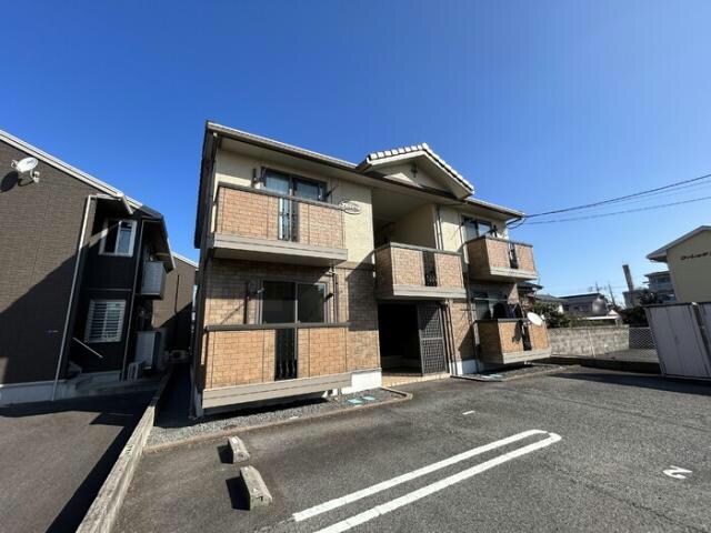 アルドゥールの物件外観写真