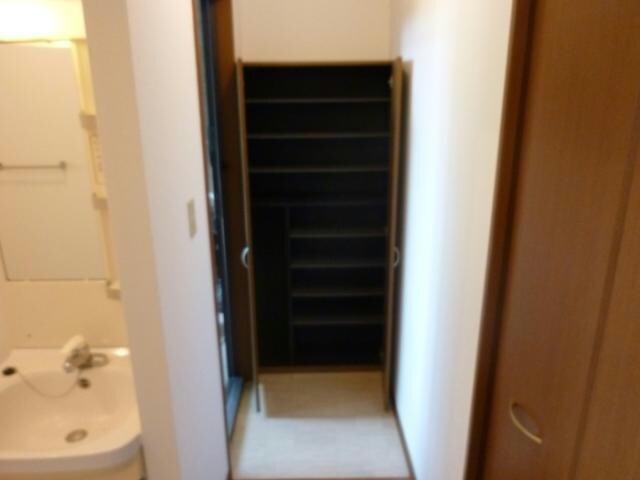 リバーポートあきA棟の物件内観写真