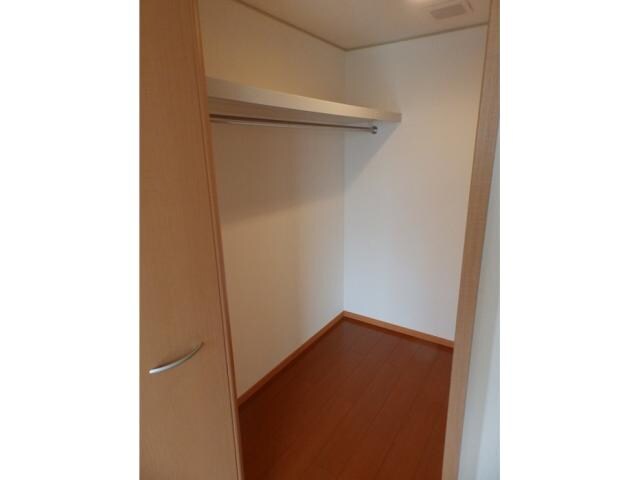 リビングタウン弓ヶ浜C棟の物件内観写真