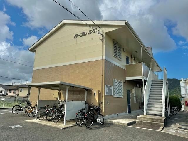 ローブレS・Tの物件外観写真