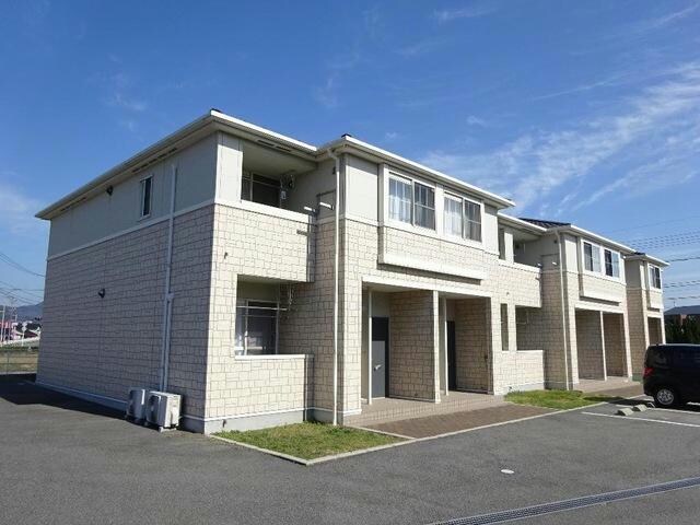 アース・カラーの物件外観写真