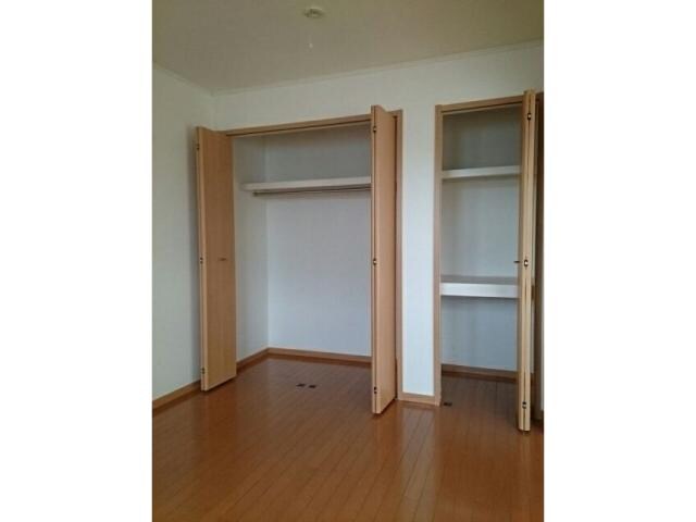 パインコーン　1番館の物件内観写真