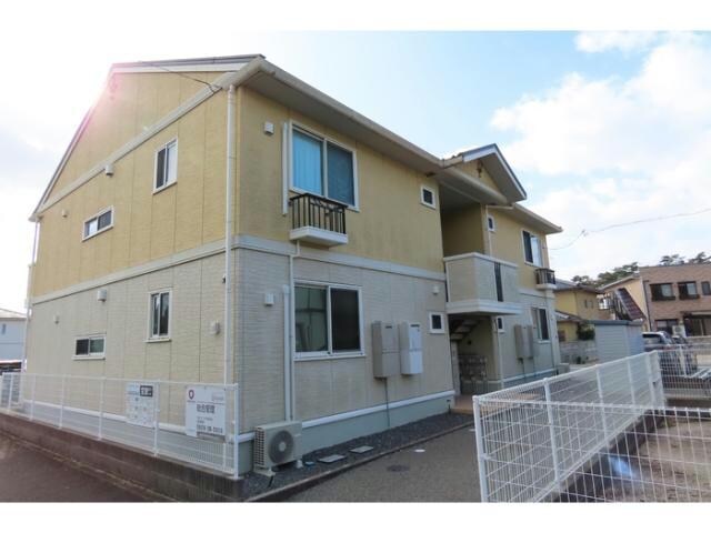 クローバーコートⅡの物件外観写真