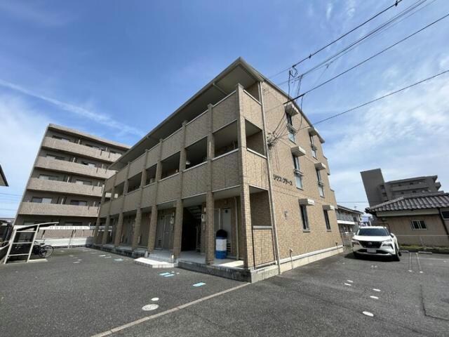 サウスグラースの物件外観写真