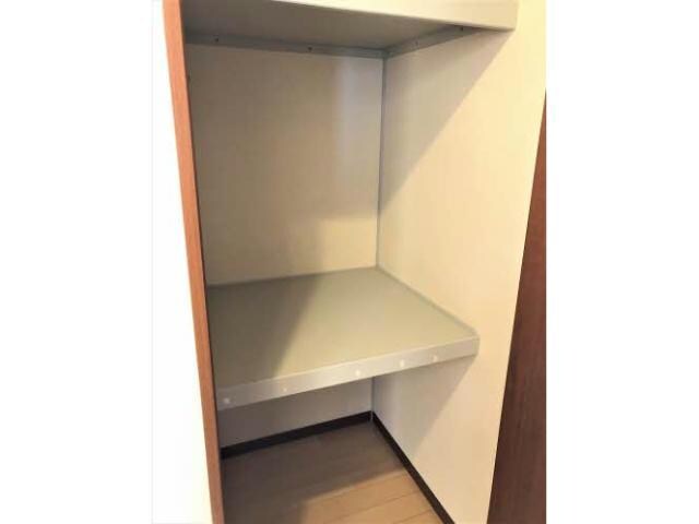 メゾン・ラ・パヴィエ　B棟の物件内観写真