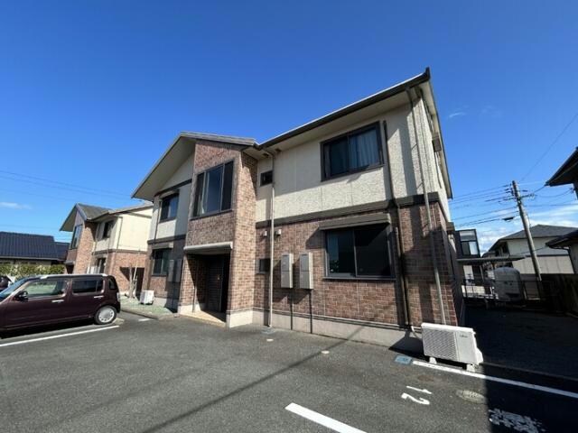 リンデンバウム　B棟の物件外観写真