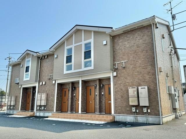 ヌーベル　ピアッツァⅡの物件外観写真