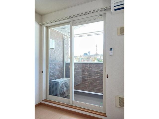 ヌーベル　ピアッツァⅡの物件内観写真