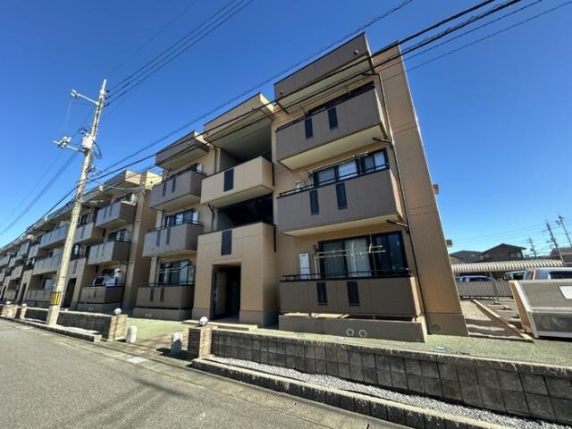 マンマミーヤ　C棟の物件外観写真