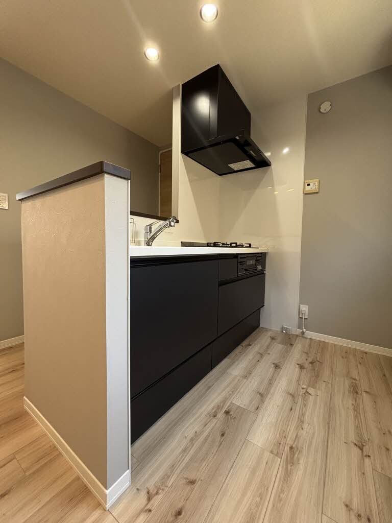 エスパディ B棟の物件内観写真