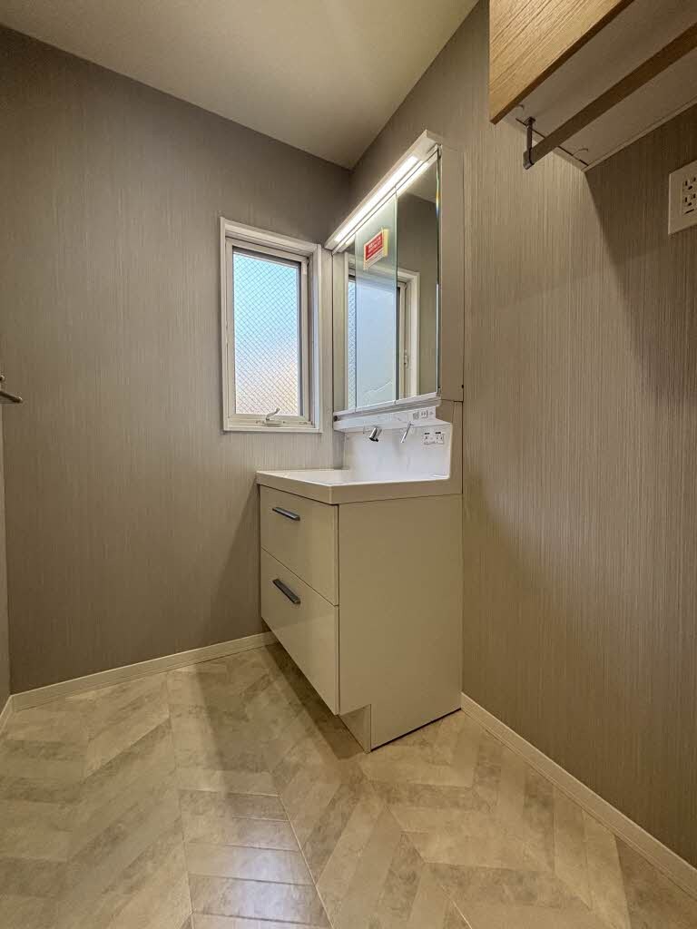 エスパディ B棟の物件内観写真