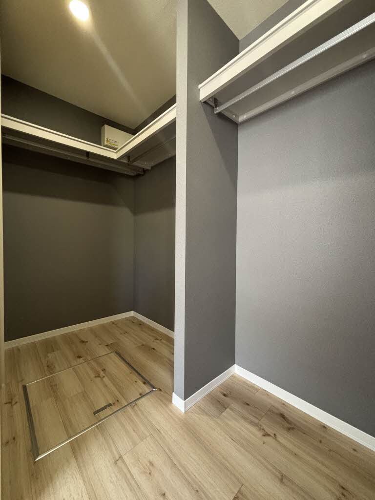 エスパディ B棟の物件内観写真