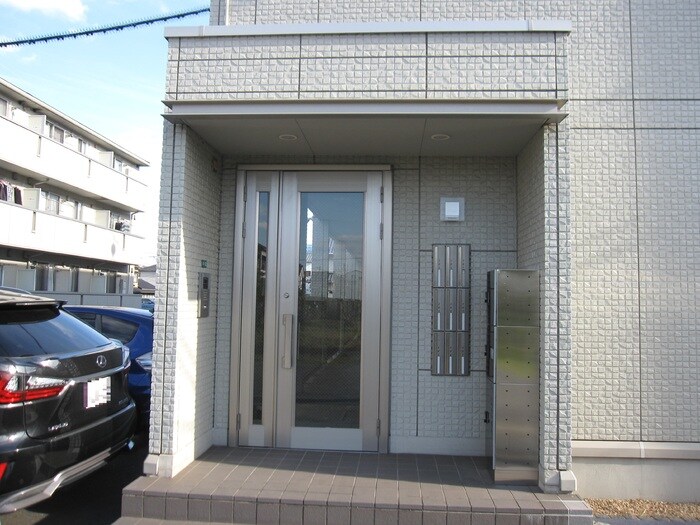 ローゼスポート港町 B棟の物件外観写真